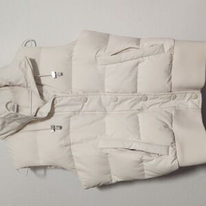 Banana Republic Cream Puffer Vest – Size S – Drawstring Collar & Ribbed Hem